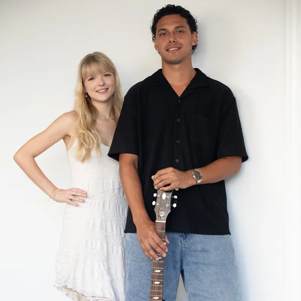 Abi Muir and Jayden David — artist in Airlie Beach