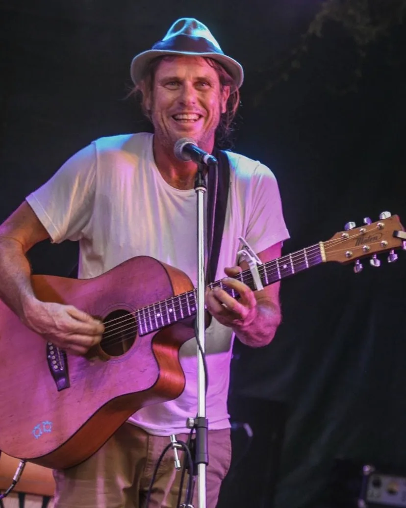David Flower — artist in Airlie Beach