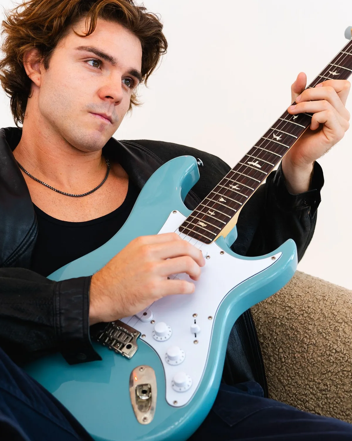 Harrison Cramond — artist in Airlie Beach