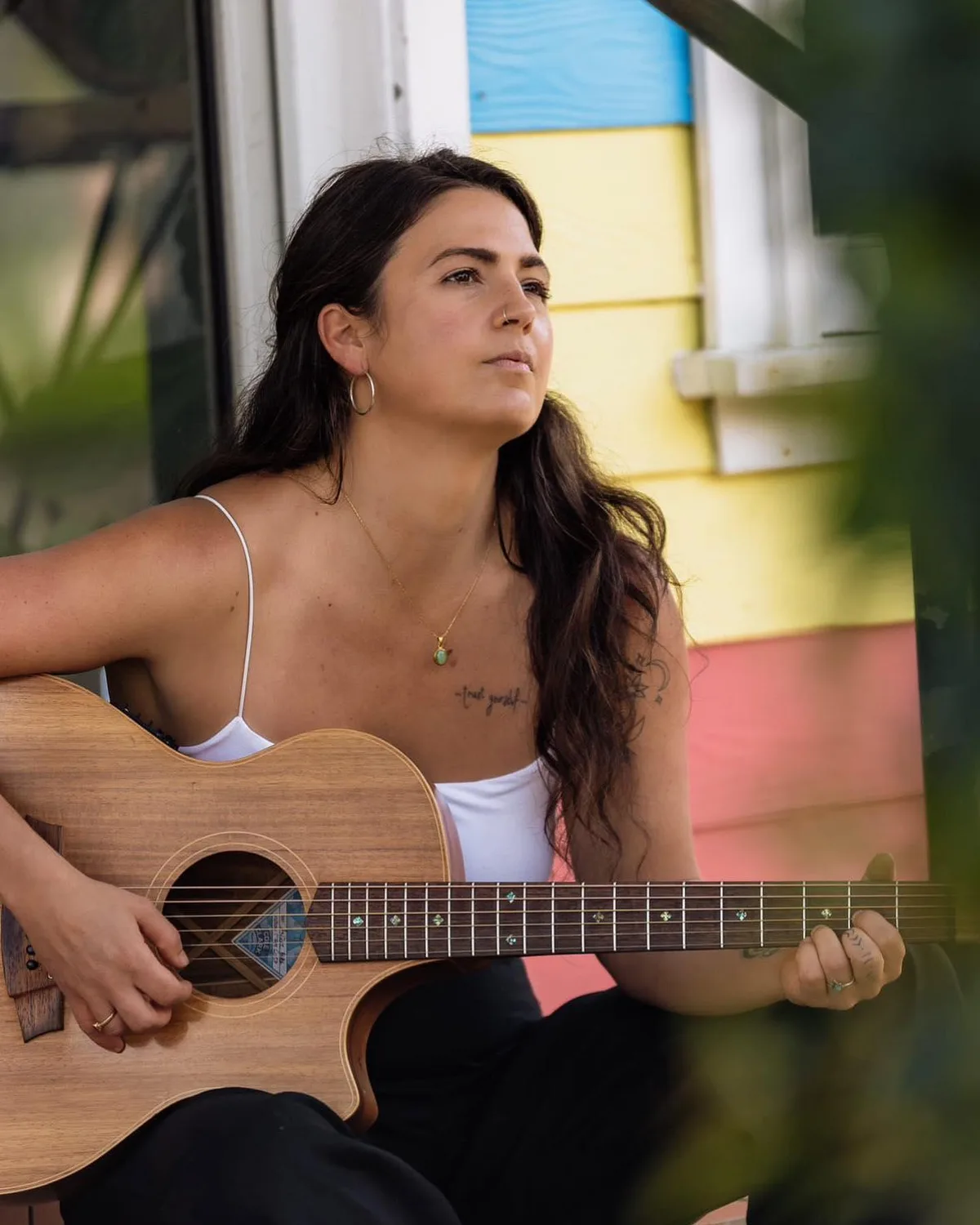 Tess Fapani — artist in Airlie Beach